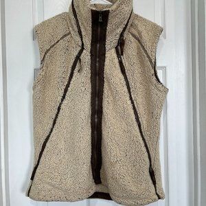 KUHL Vest with Packable Hood, Lots of Pockets